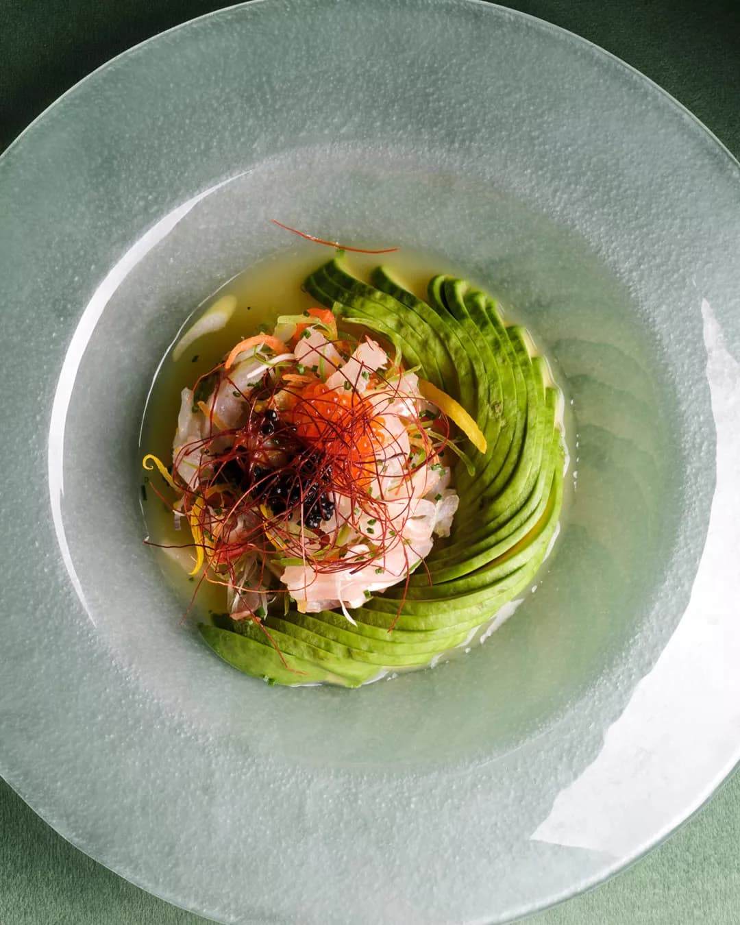 Ceviche de corvina de inspiración peruana